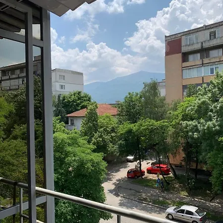 Lilia 3 Self-Check In Apartment With Hot Water Despite Prevention In The Neighborhood, Food And Drink Shop Open Until 10 Pm And Free Parking Area Next Ot 24 Hours Food And Drink Shop And Free Parking Area Sofia Exterior photo