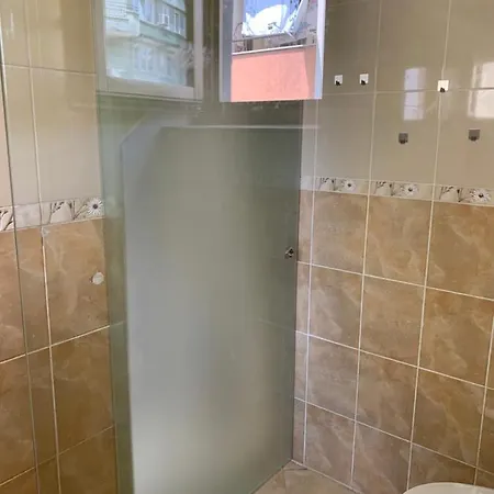 Lilia 3 Self-Check In Apartment With Hot Water Despite Prevention In The Neighborhood, Food And Drink Shop Open Until 10 Pm And Free Parking Area Next Ot 24 Hours Food And Drink Shop And Free Parking Area Sofia Exterior photo