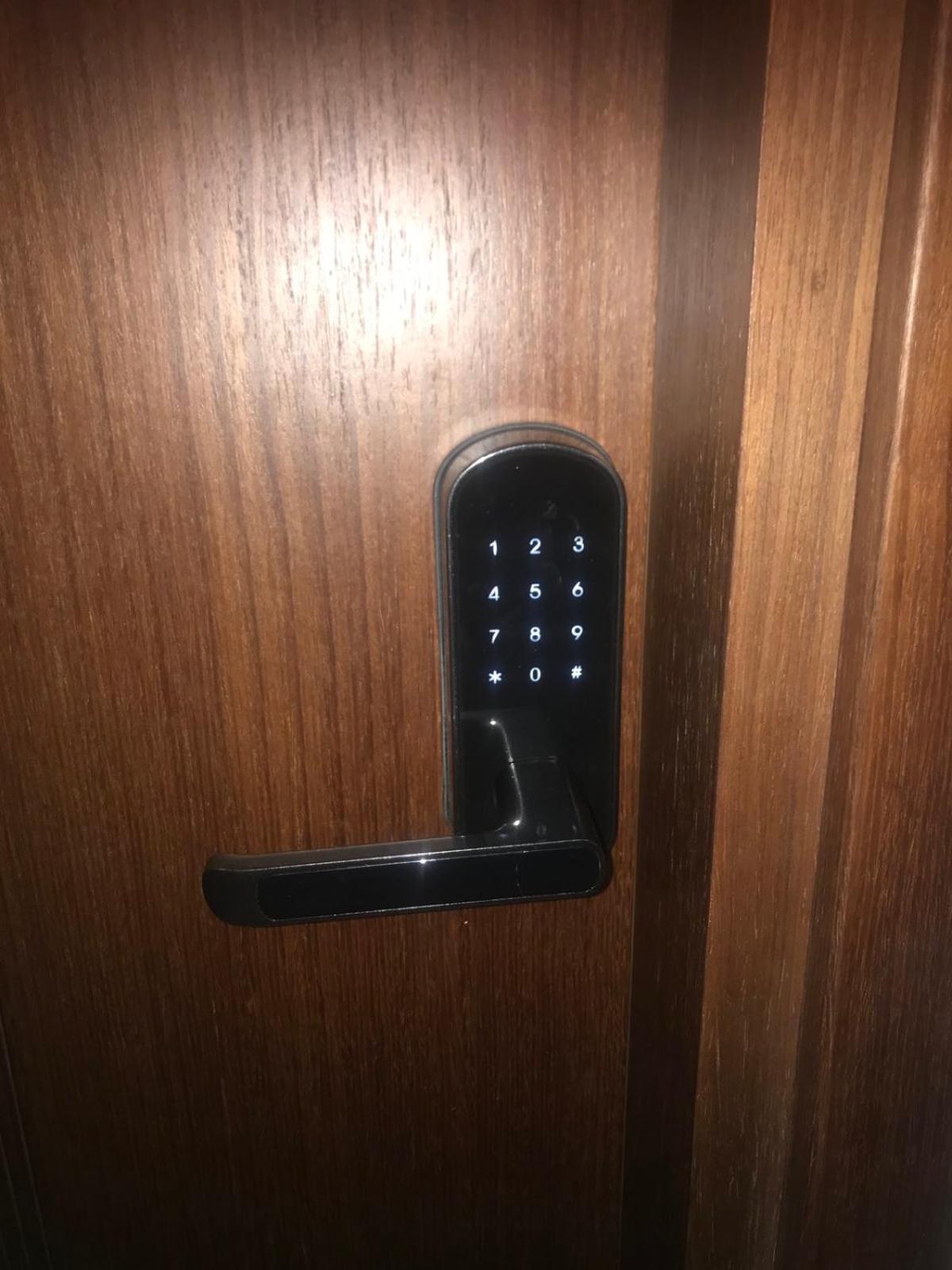 Lilia 3 Self-check In With Hot Water Despite Prevention In The Neighborhood, Food And Drink Shop Open Until 10 Pm And Free Parking Area Next Ot 24 Food And Drink Shop And Free Parking Area Appartamento *