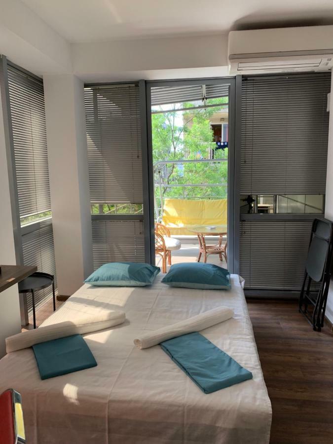 Appartamento Lilia 3 Self-check In With Hot Water Despite Prevention In The Neighborhood, Food And Drink Shop Open Until 10 Pm And Free Parking Area Next Ot 24 Food And Drink Shop And Free Parking Area